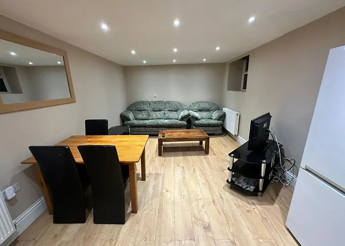 Homely Apartment In The Centre