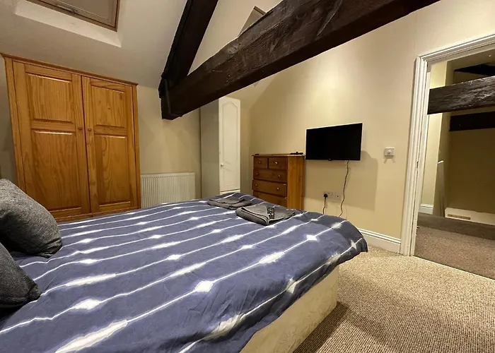 Homely Apartment In The Centre